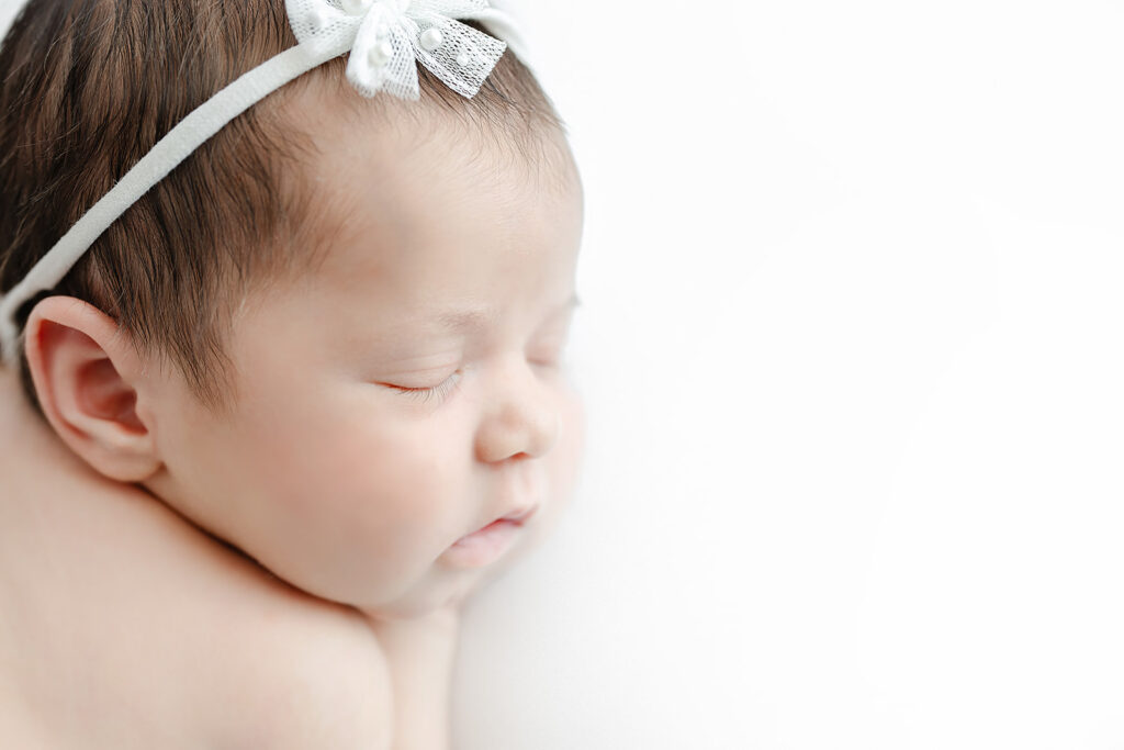 newborn baby girl tiny fist close up, NYC newborn photographer, Heirloom by Melissa Photography Manhattan